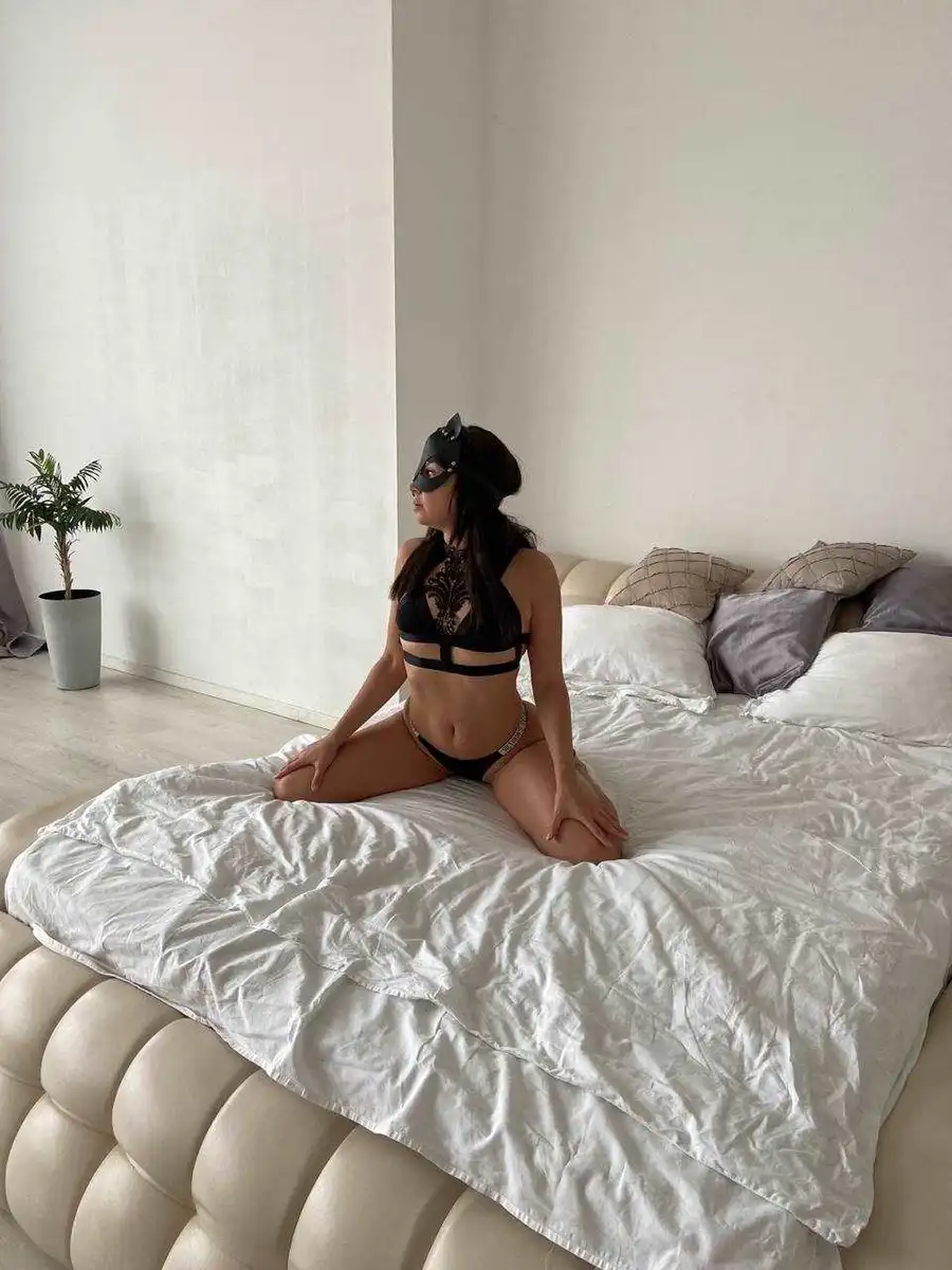 Sasha escort in Paris