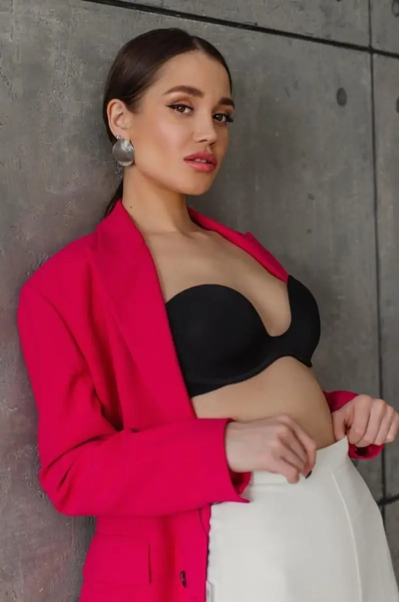 Barbara escort in Paris